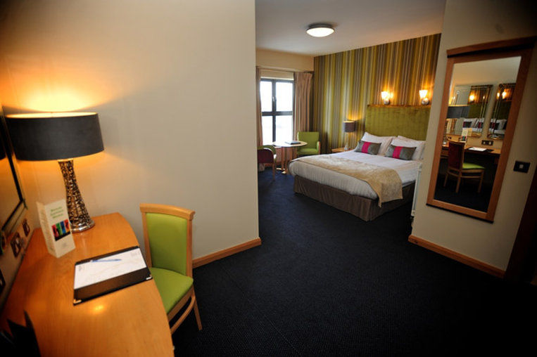 Maldron Hotel Derry Londonderry Exterior foto